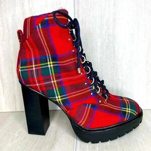 NEW Gianni Bini Ambelynn Plaid Heeled Lug Sole Combat Bootie Lace Up Boot 8.5